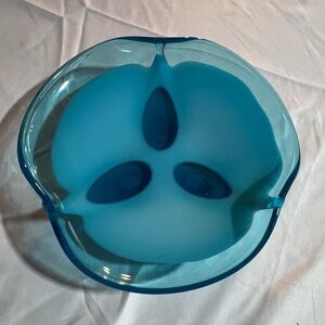 Vintage Mid-Century Blue Art Glass Bowl – Cased Opalescent with Teardrop Accents